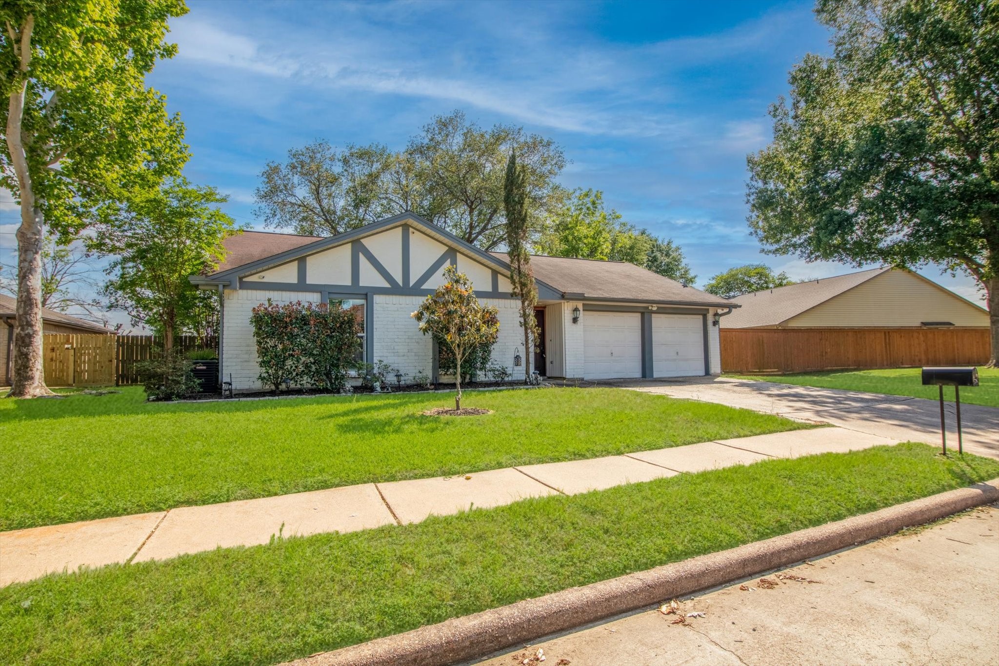 16411 Sky Blue Lane Houston TX 77095