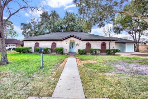 2711 Westfield Street Alvin TX 77511