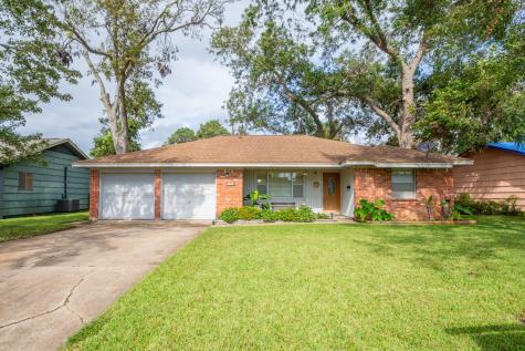 315 Pine Street Lake Jackson TX 77566