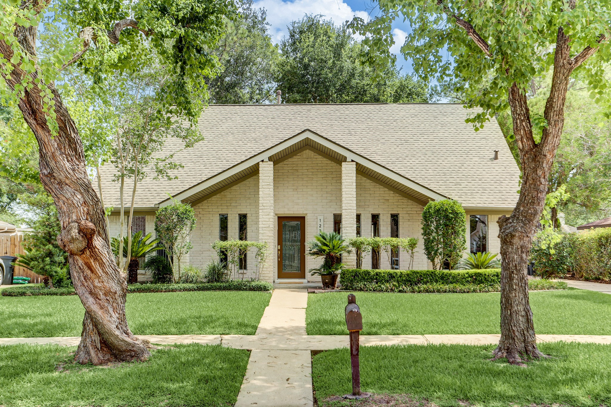 12315 Meadowdale Drive Meadows Place TX 77477