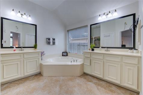 2819 Everhart Terrace Drive Fresno TX 77545