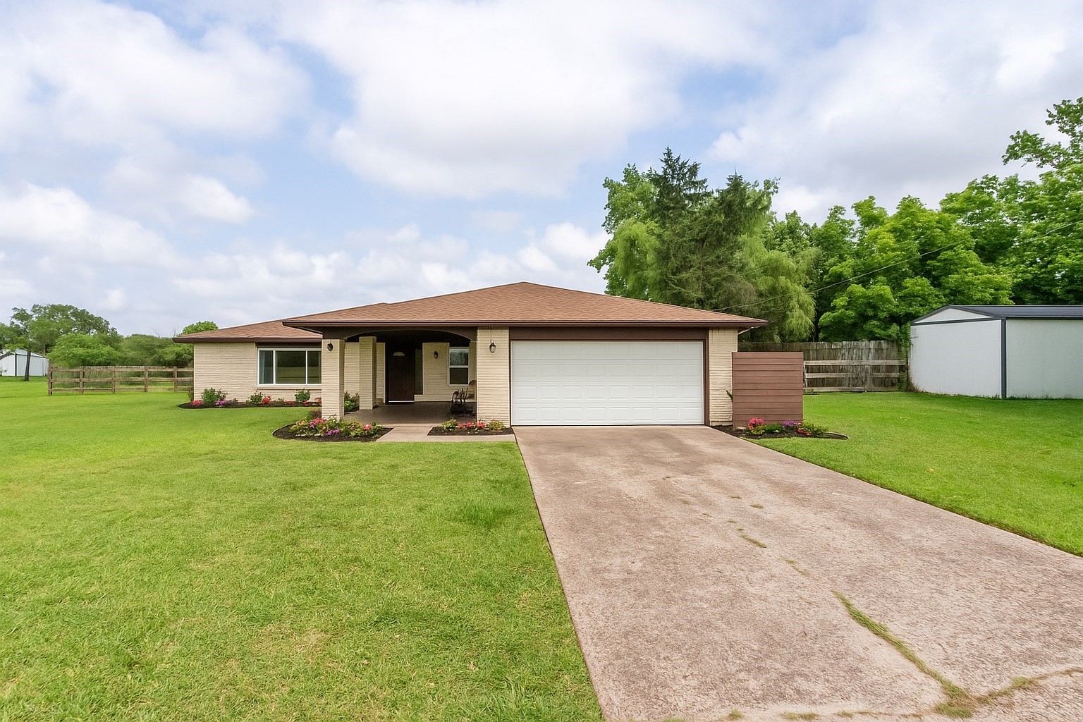 5211 Ghinaudo Road Hitchcock TX 77563