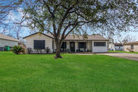 211 Lakewood Drive Baytown TX 77520