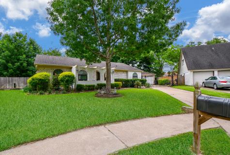 7223 Woodfern Drive Houston TX 77040