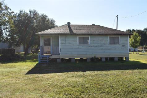 705 Margie Street Wallis TX 77485