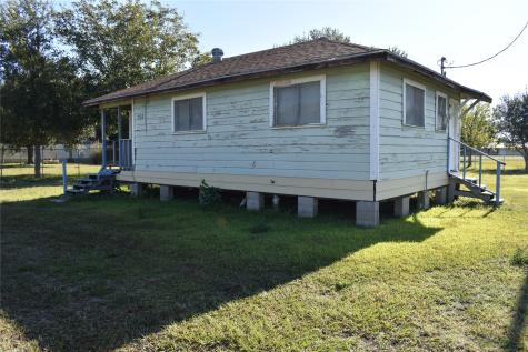 705 Margie Street Wallis TX 77485