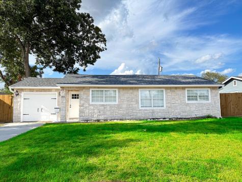 2213 Estate Drive Deer Park TX 77536