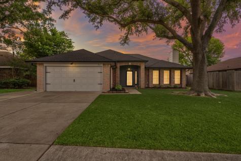 1421 Garden Park Drive Deer Park TX 77536