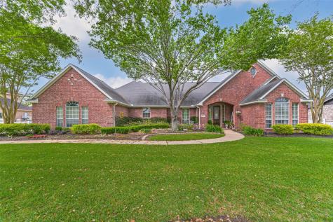 6125 Ravenwood Drive Pearland TX 77584