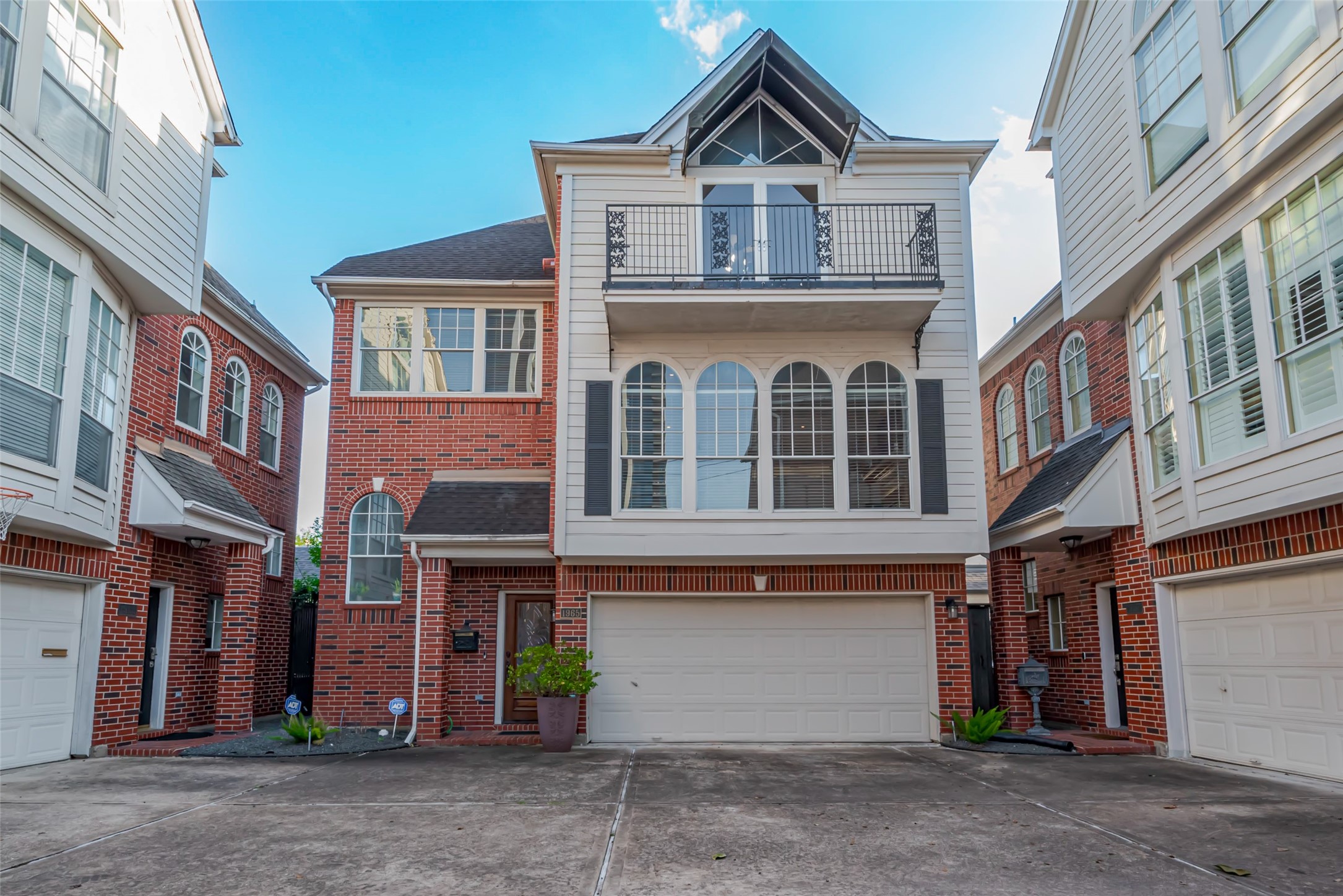 1965 Peden Street Houston TX 77019
