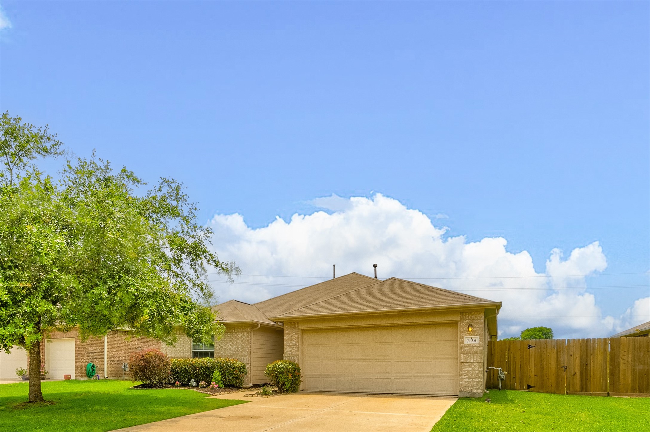 7126 Sunrise Drive Hitchcock TX 77563