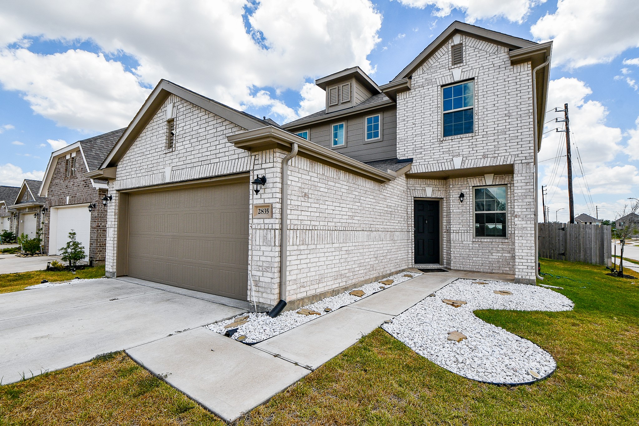 2835 Meandering Elm Trail Houston TX 77045