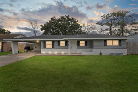 912 N Travis Street Liberty TX 77575