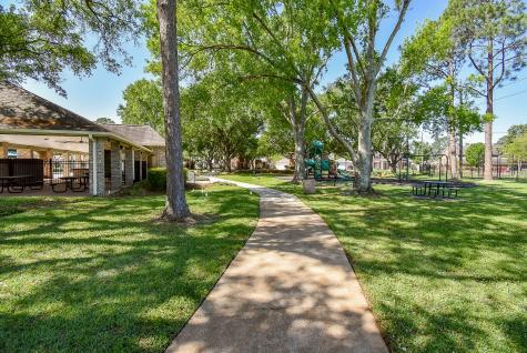7638 Club Lake Drive Houston TX 77095