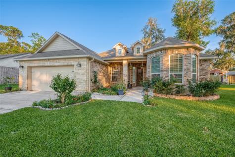 335 Woodhaven Drive West Columbia TX 77486