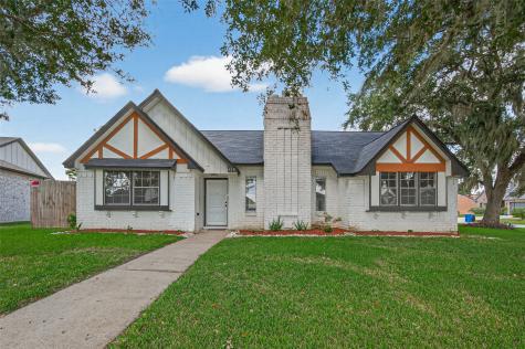 418 Twin Lakes Boulevard W West Columbia TX 77486