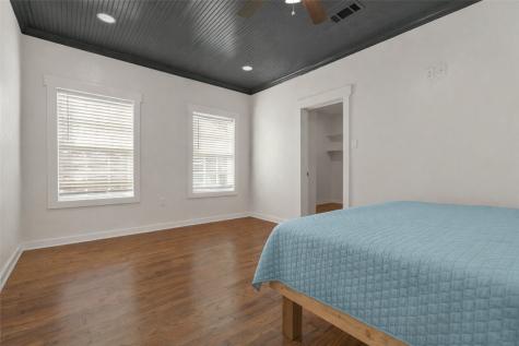 1557 E East William J Bryan Parkway Bryan TX 77803