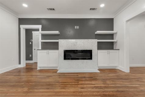 1557 E East William J Bryan Parkway Bryan TX 77803