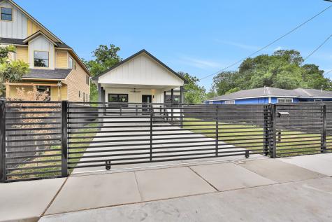 3922 Vance Street Houston TX 77016