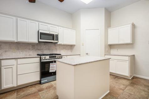 4303 Alysheba Friendswood TX 77546