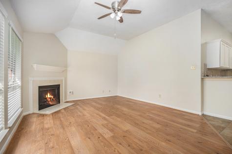 4303 Alysheba Friendswood TX 77546