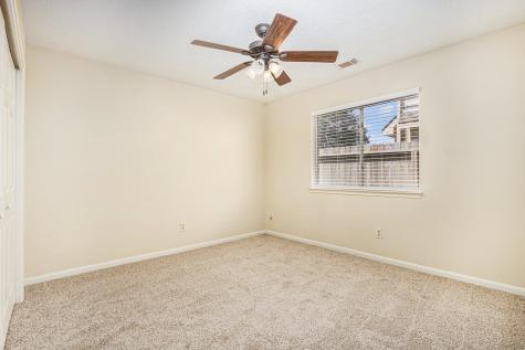 4303 Alysheba Friendswood TX 77546