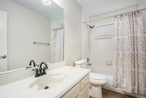 4303 Alysheba Friendswood TX 77546