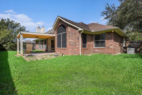 4303 Alysheba Friendswood TX 77546