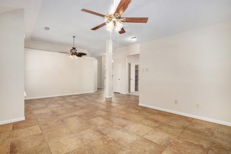 4303 Alysheba Friendswood TX 77546