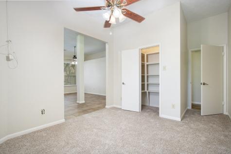 4303 Alysheba Friendswood TX 77546