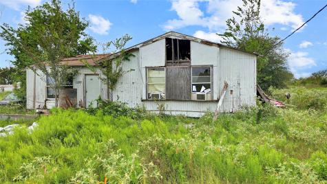1185 Mustang Loop Madisonville TX 77864
