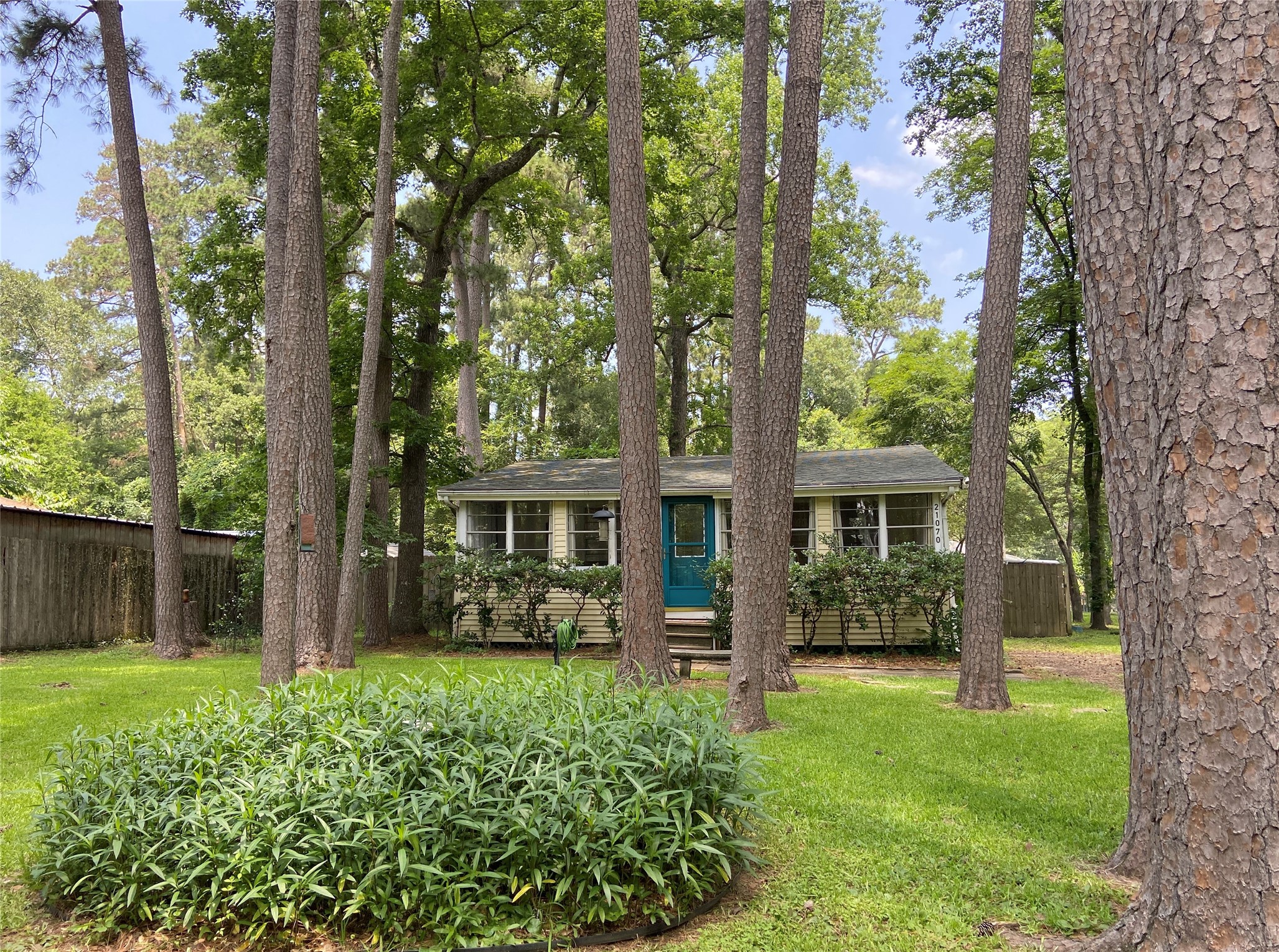 21070 Holly Park Montgomery TX 77316