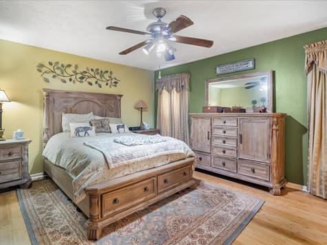 10407 Sagetree Drive Houston TX 77089