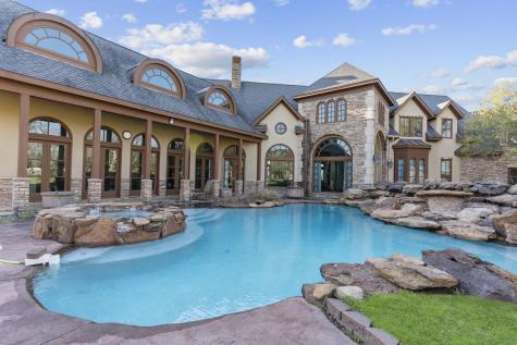 326 W Alkire Lake Drive Sugar Land TX 77478