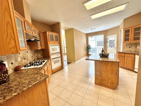 3911 Clarestone Drive Pearland TX 77584