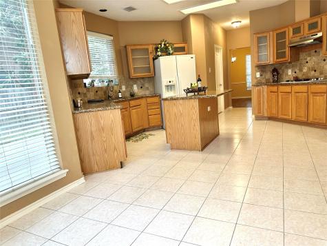 3911 Clarestone Drive Pearland TX 77584