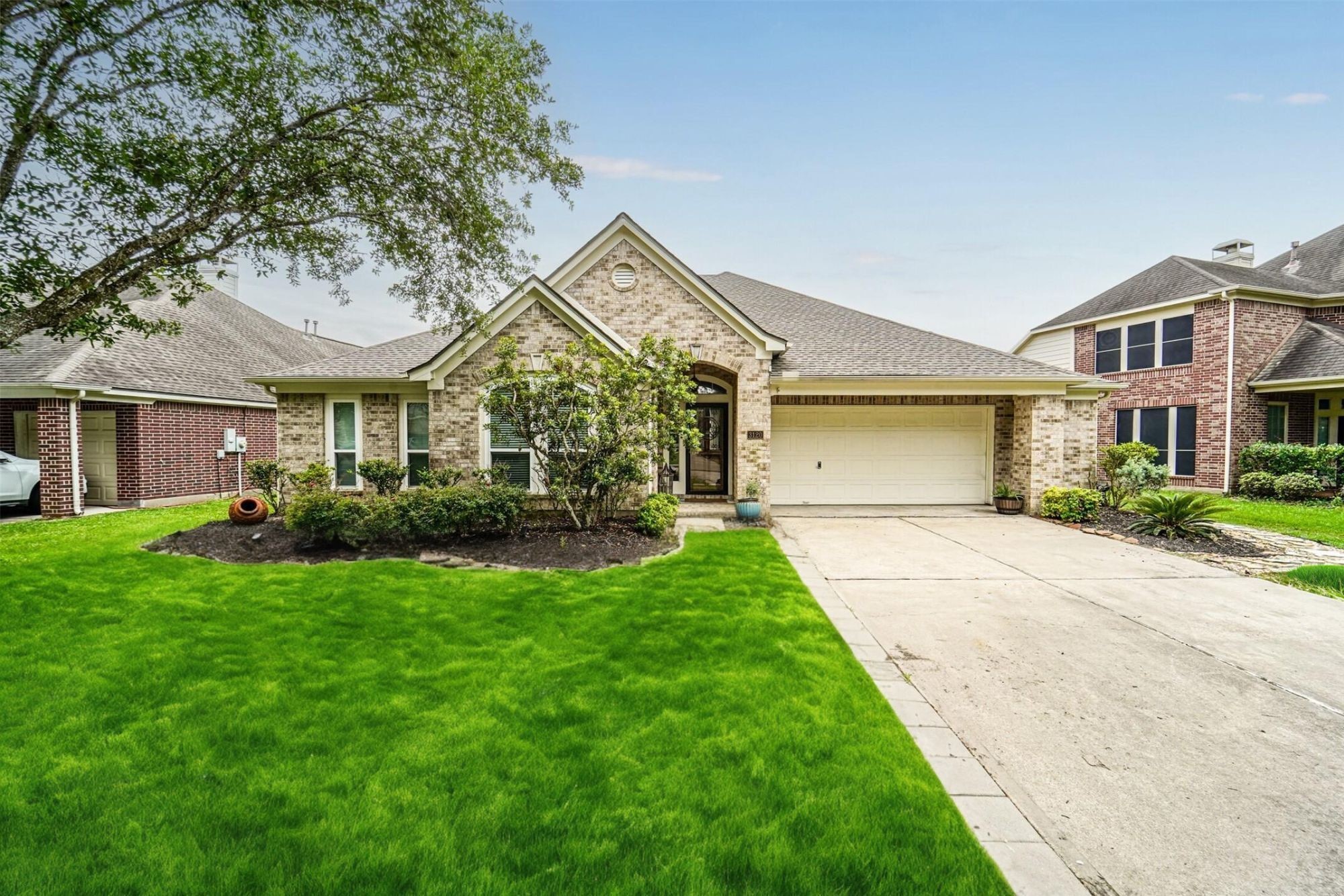 3120 Red Maple Drive Friendswood TX 77546