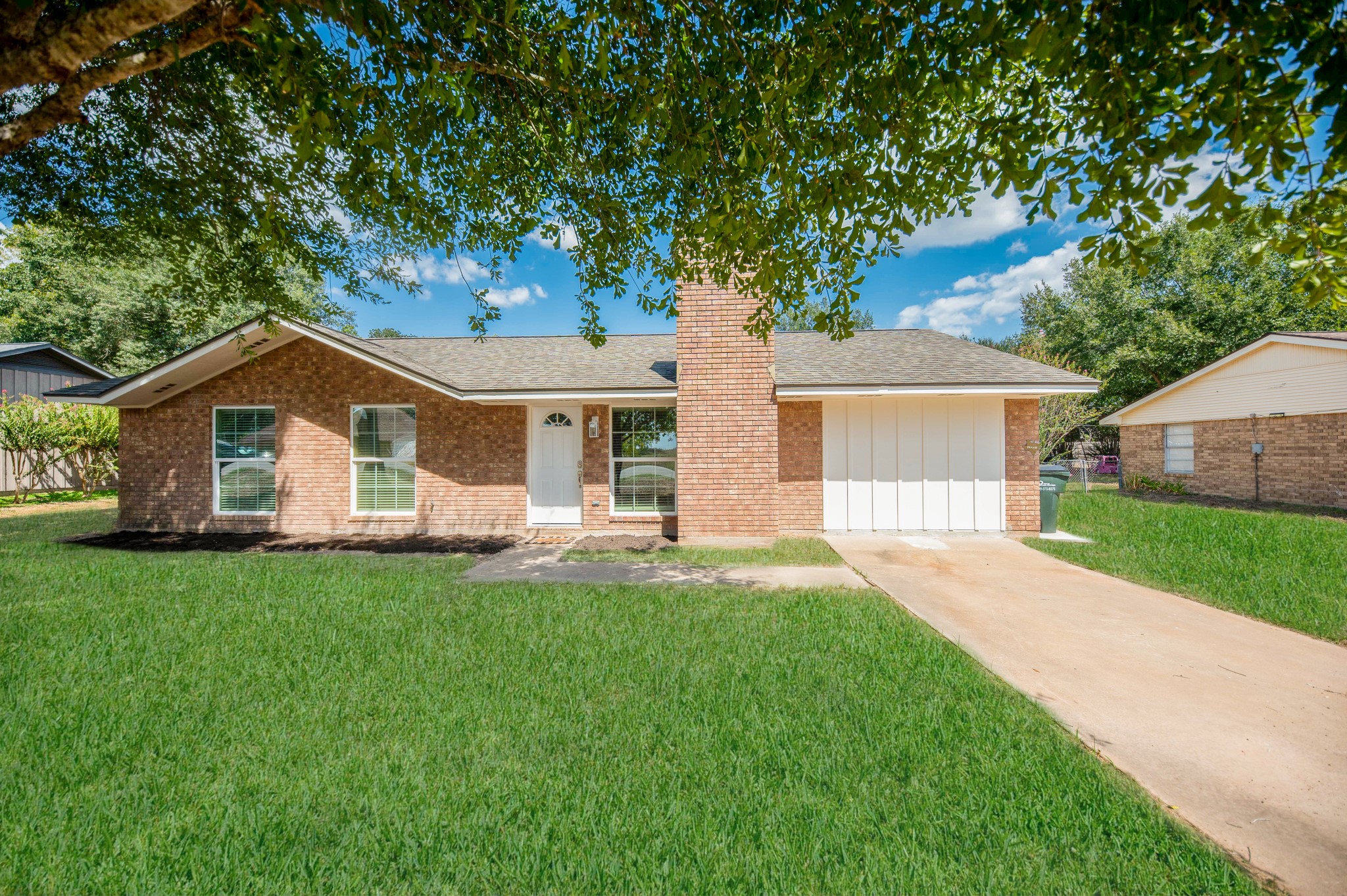 1408 Terri Avenue Sealy TX 77474