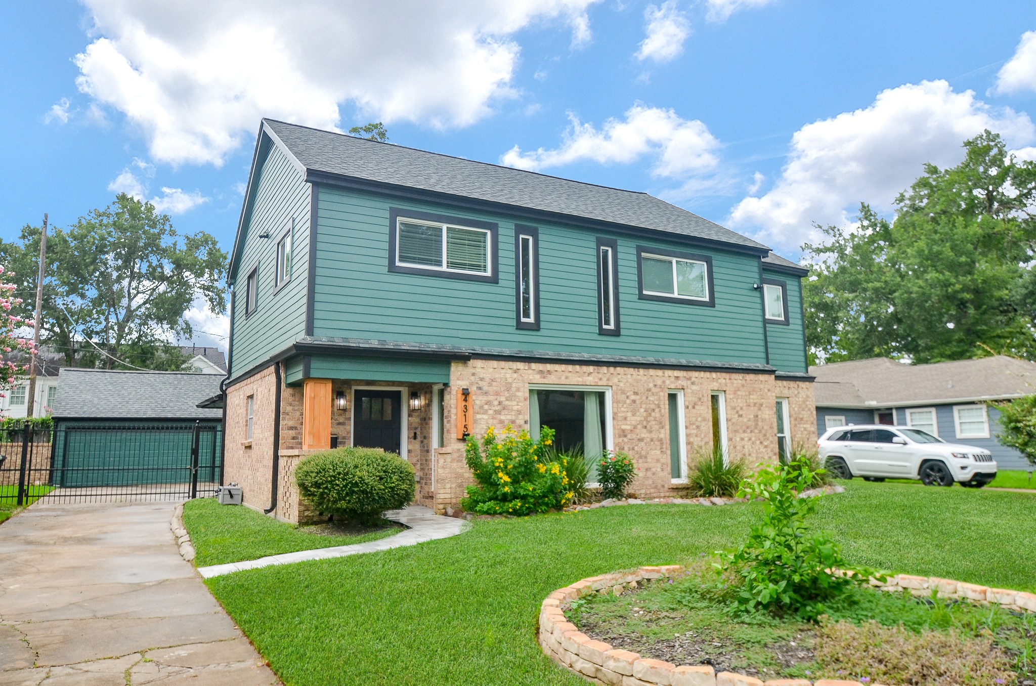 4315 Fernwood Drive Houston TX 77021