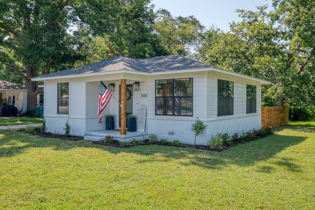 508 E Milam Street La Grange TX 78945