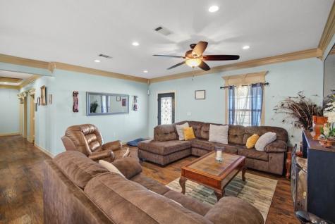 181 County Road 472 Sweeny TX 77480