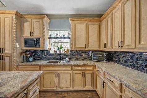 181 County Road 472 Sweeny TX 77480