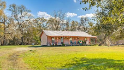 181 County Road 472 Sweeny TX 77480