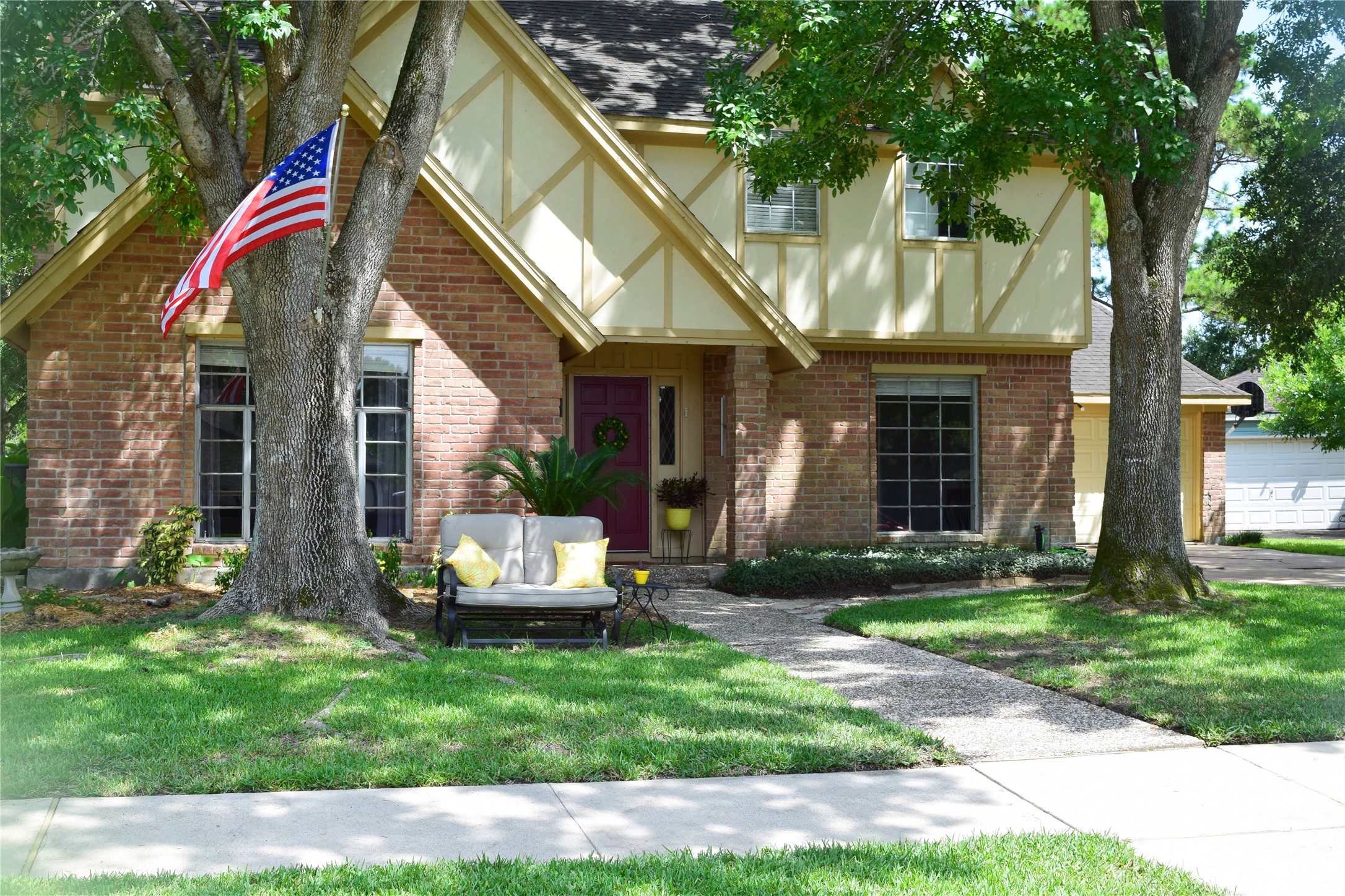 325 Dawn Hill Drive Friendswood TX 77546