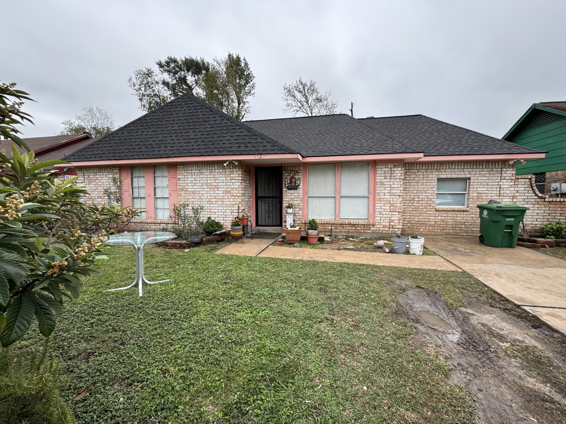 4527 Oak Shadows Drive Houston TX 77091