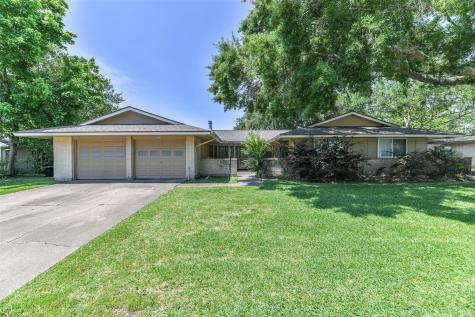 16106 Torry Pines Road Houston TX 77062