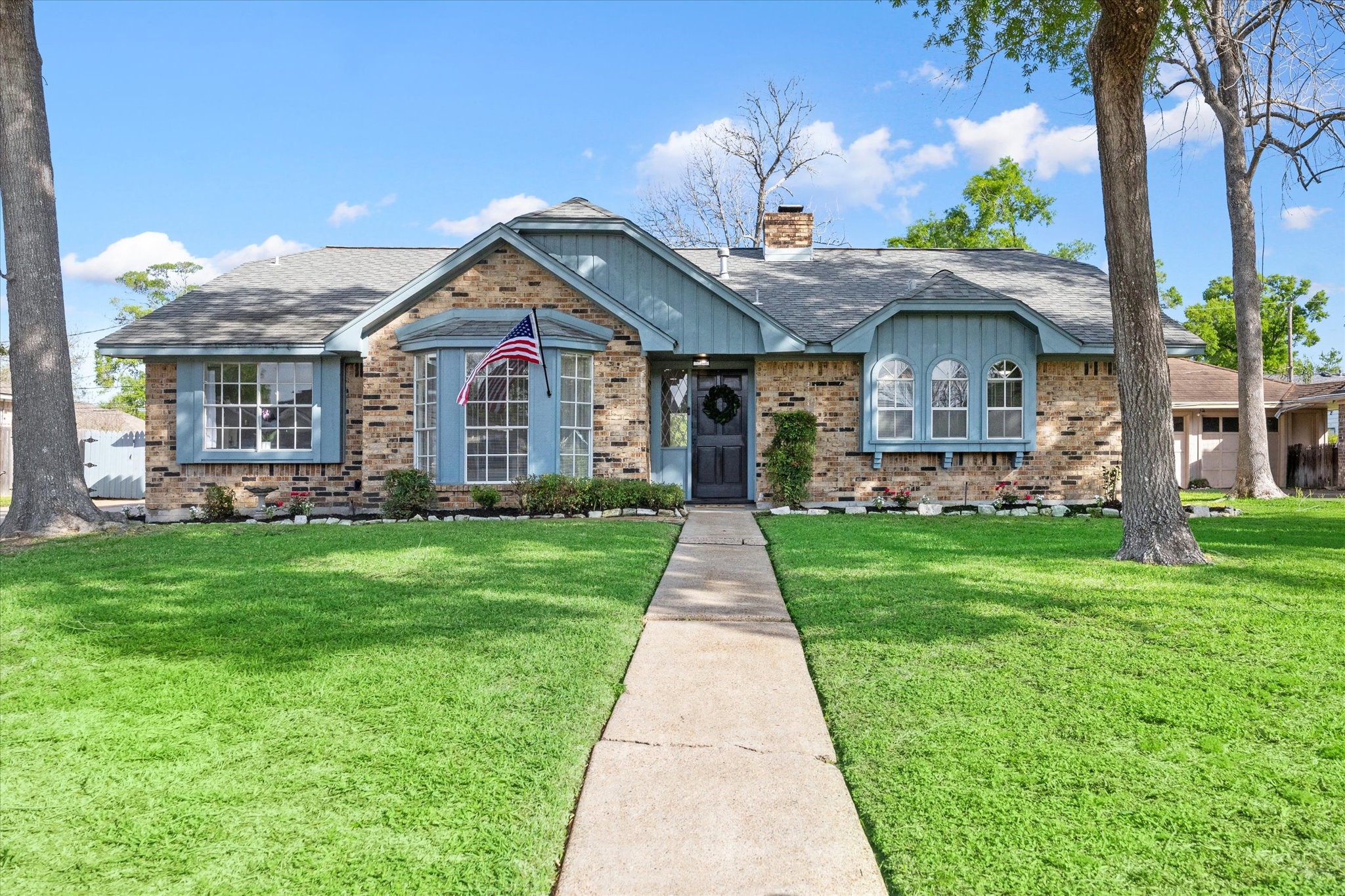304 Red Bud Lane Baytown TX 77520