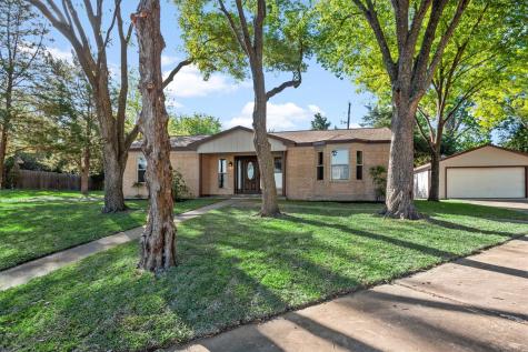 1806 Kevin Court Navasota TX 77868