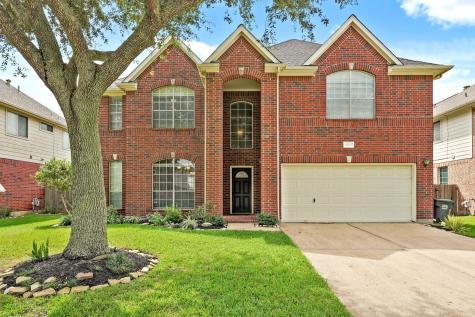 2704 Sun Beam Court Pearland TX 77584