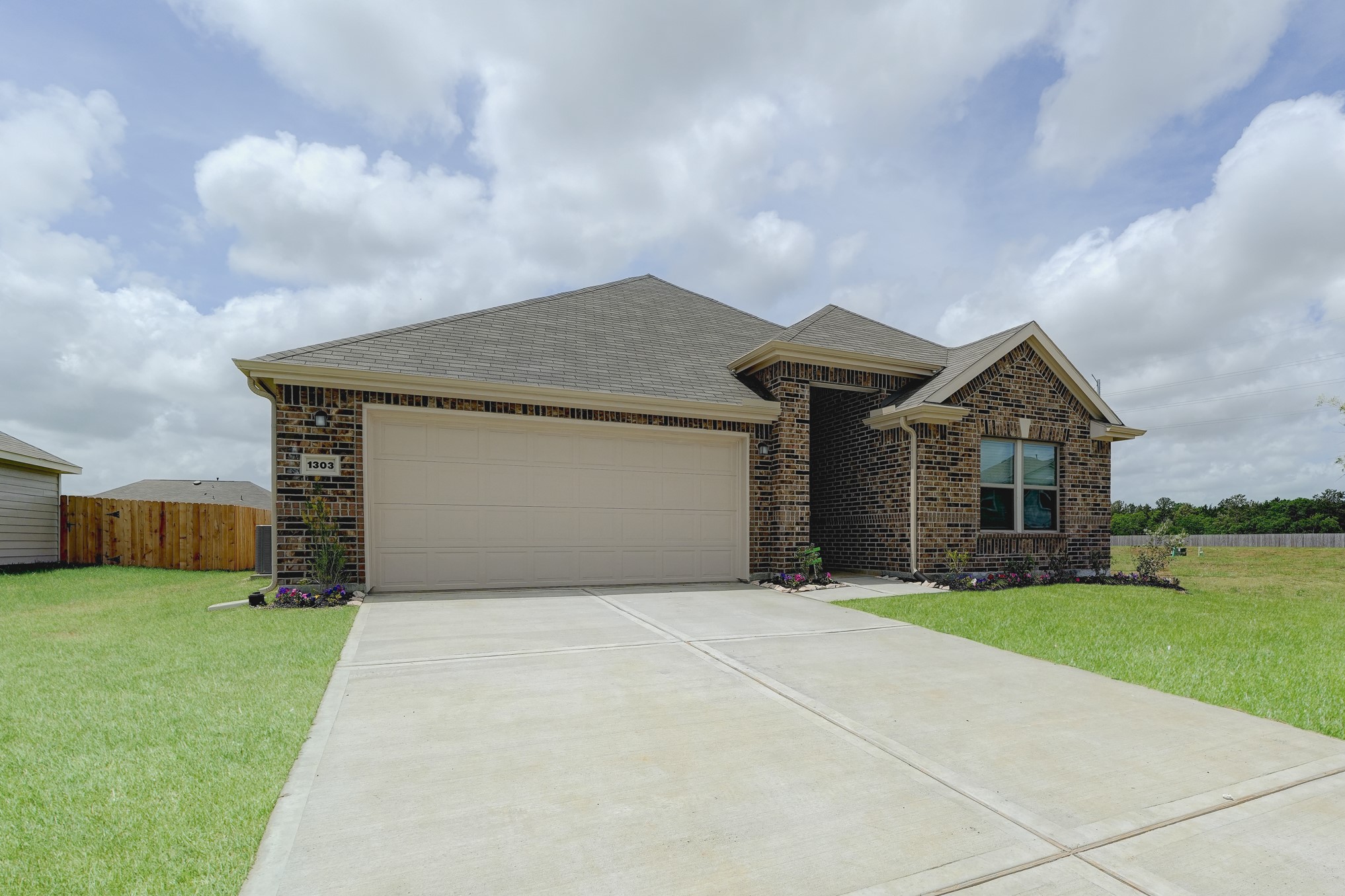 1303 Green Jay Lane La Marque TX 77568